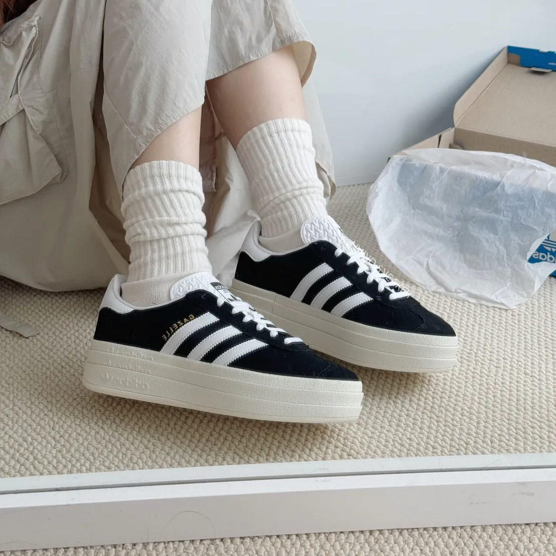 Кроссовки женские Adidas Gazelle Bold HQ6912